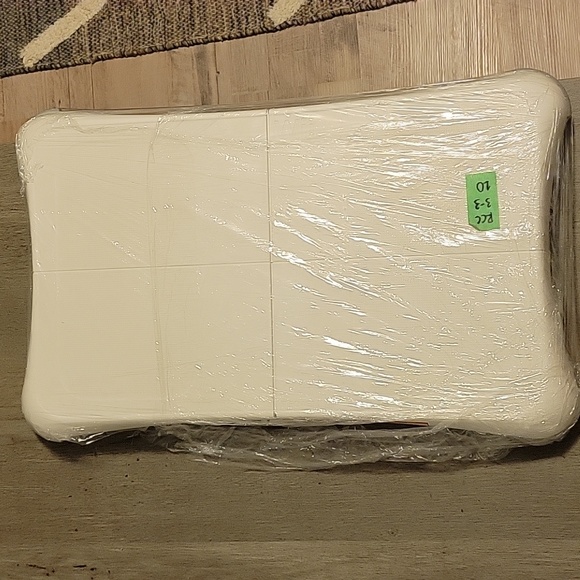 Nintendo Wii Fit Plus with Board - Picture 3 of 4